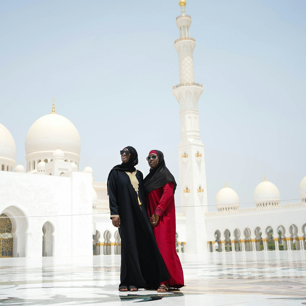 Grand Mosque, Royal Palace & Etihad Tower: Guided Tour from Abu Dhabi - Photo 1 of 15